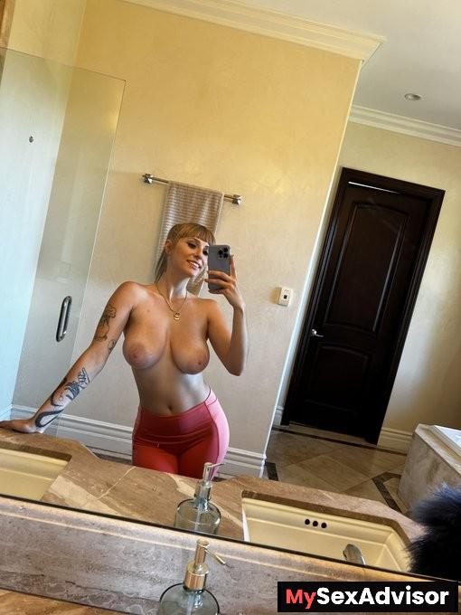Nadia2332